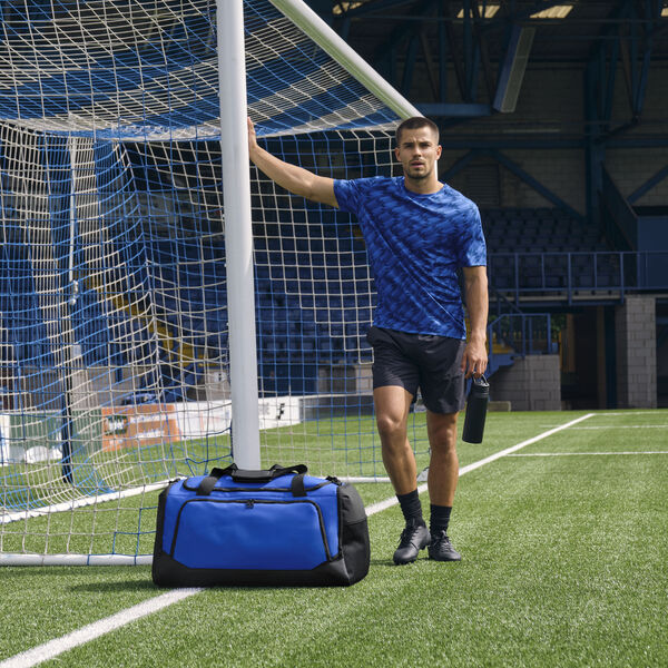 QS275 Pro Team Large Holdall - Royal-Black (Lifestyle shot)