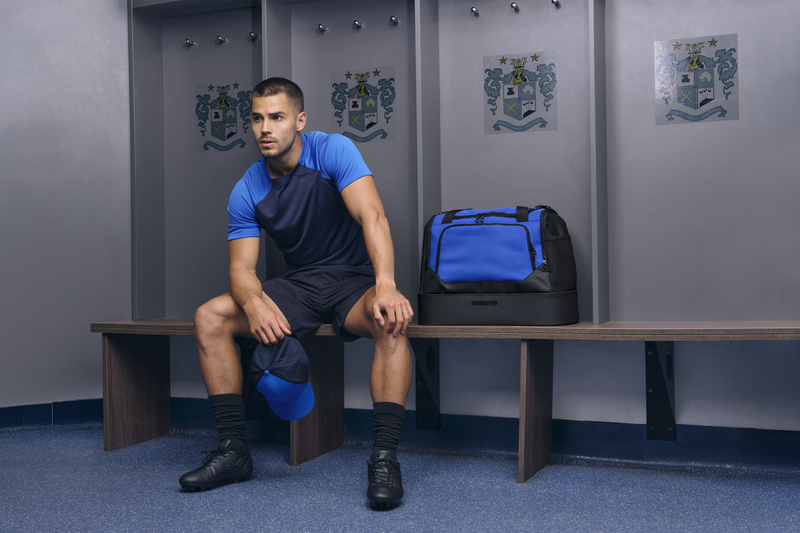 QS285 Pro Team Hard base Holdall - Royal-Black (Lifestyle shot)