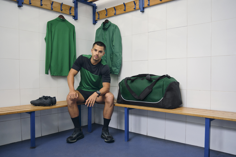 QS75 Teamwear Large Holdall - Bottle Green-Black-White